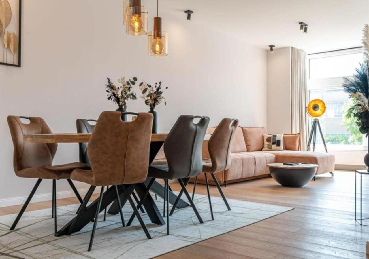 Renovated Art Deco With Vintage Elements * Oostende