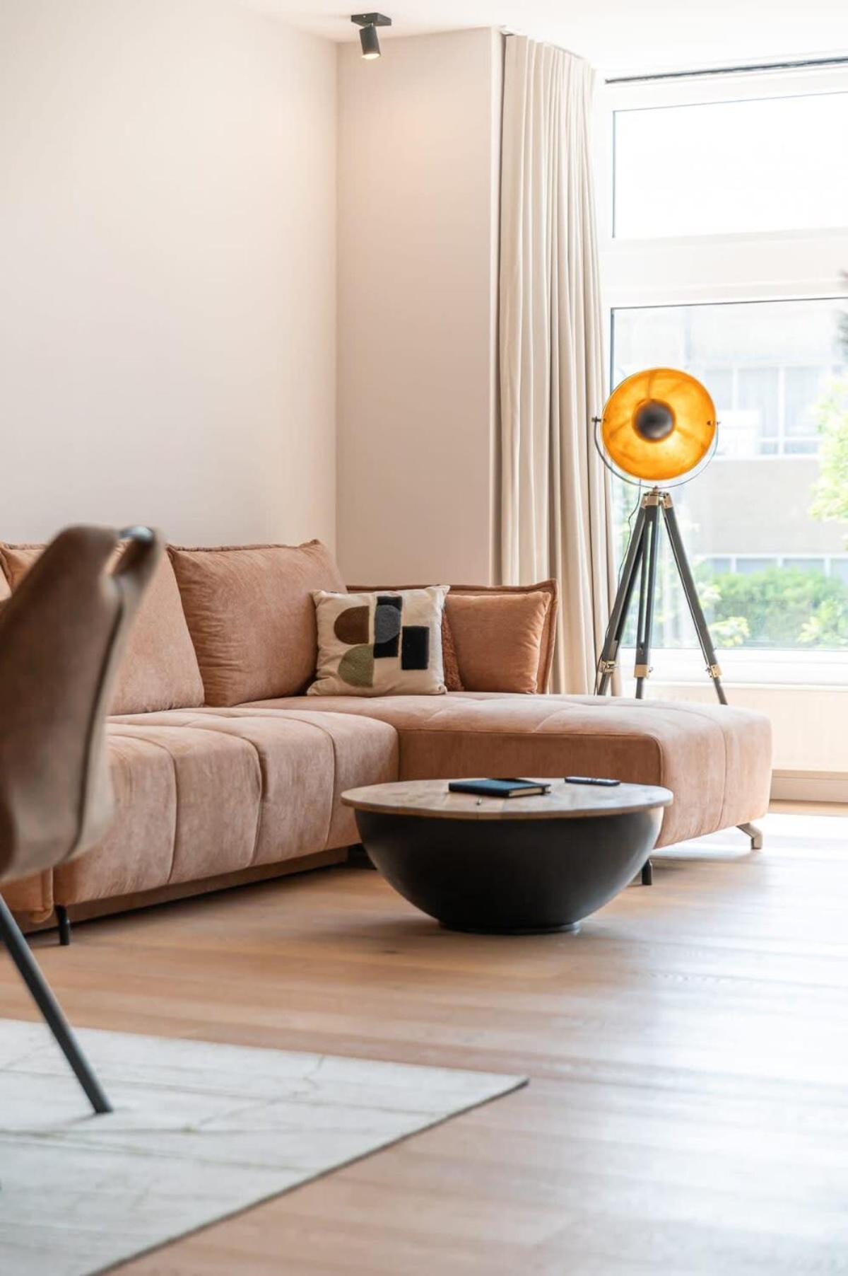 Appartement Renovated Art Deco With Vintage Elements