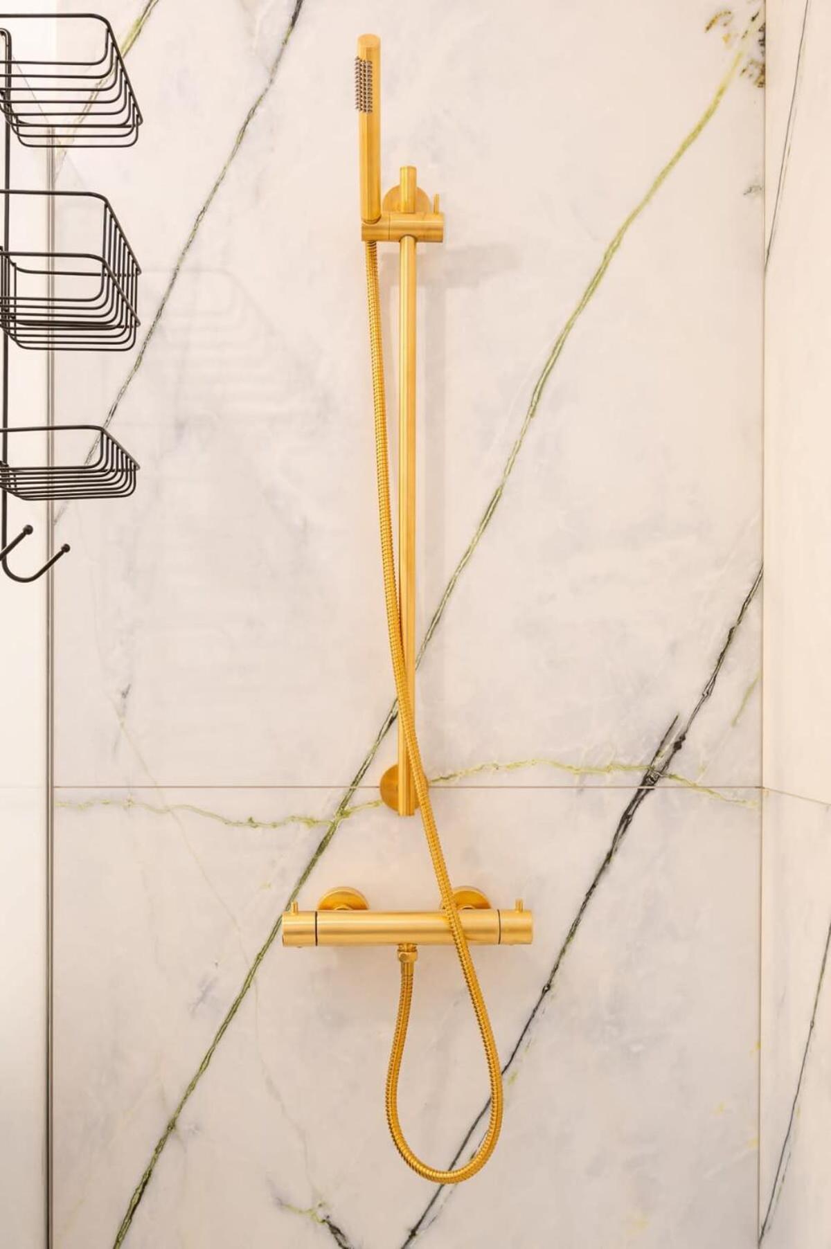 Renovated Art Deco With Vintage Elements *